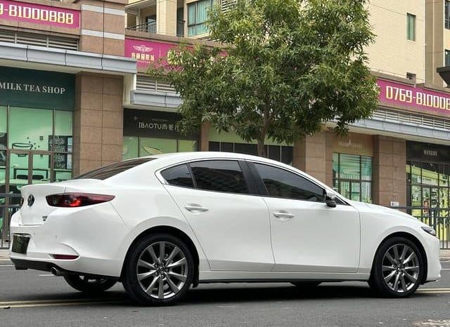 
								Mazda 3 (IV), 2021 full									