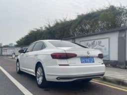 
										Volkswagen Passat, 2020 full									