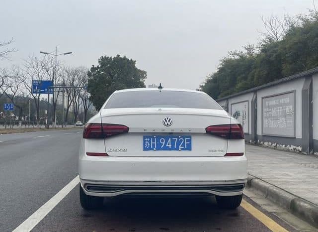 
								Volkswagen Passat, 2020 full									