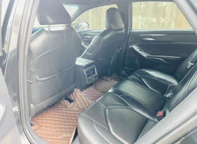 
								Toyota Avalon, 2022 full									