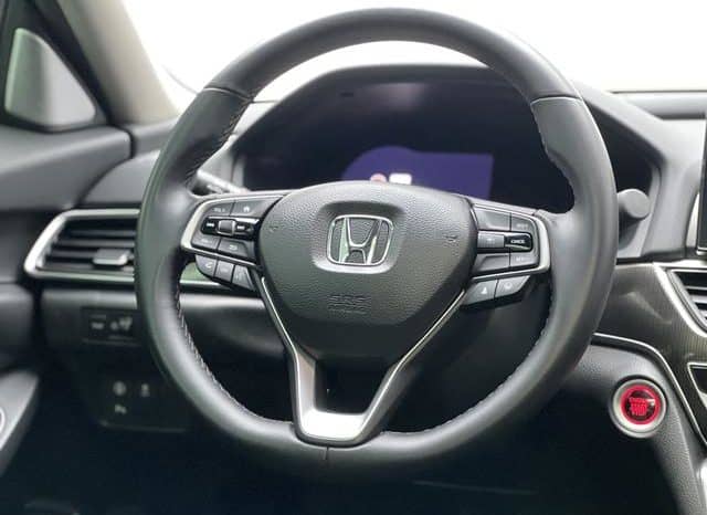 
								Honda Accord, 2022 full									