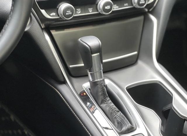 
								Honda Accord, 2022 full									