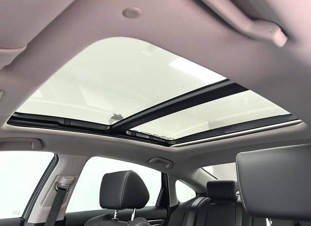 
								Honda Accord, 2022 full									