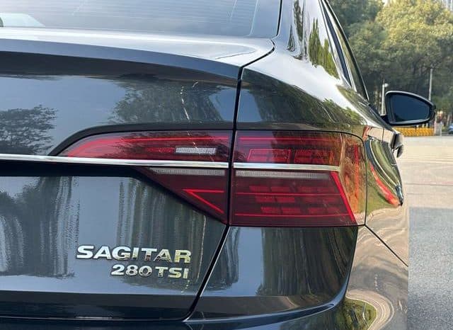 
								Volkswagen Jetta, 2020 full									