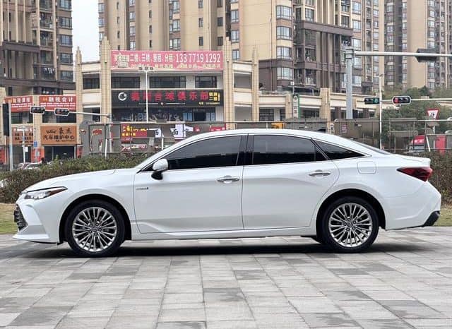 
								Toyota Avalon, 2021 full									