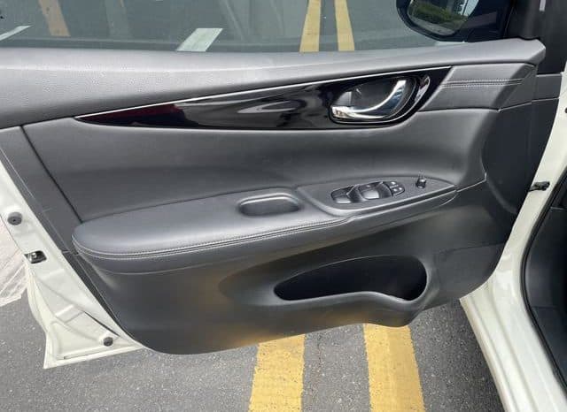 
								Nissan Tiida, 2023 full									
