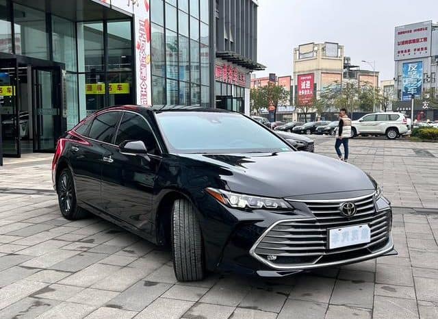 
								Toyota Avalon, 2022 full									
