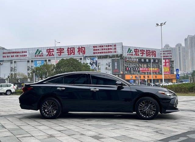 
								Toyota Avalon, 2022 full									
