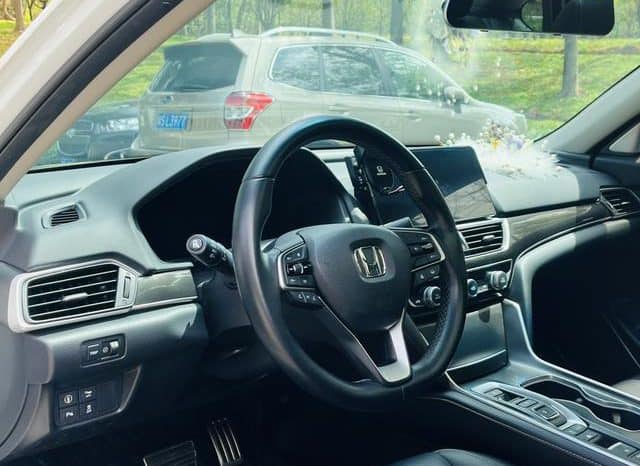 
								Honda Accord, 2022 full									