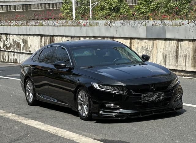 
								Honda Accord, 2021 full									