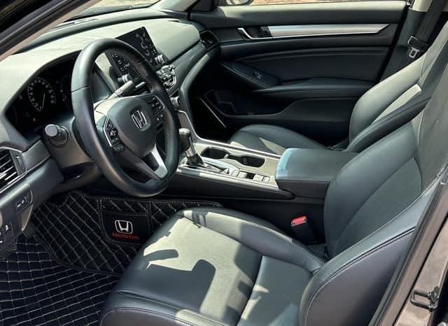 
								Honda Accord, 2021 full									