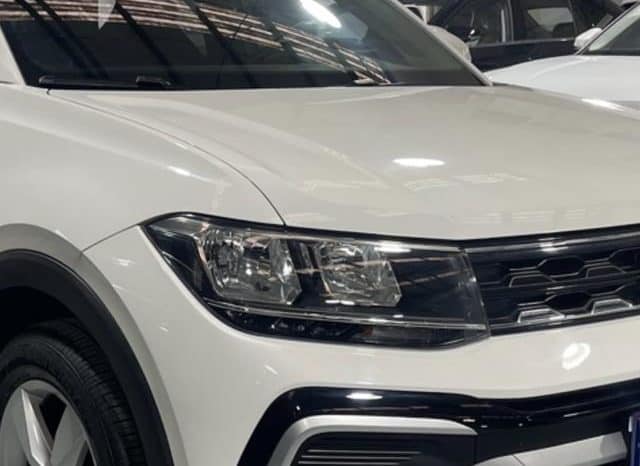 
								Volkswagen T-Cross, 2020 full									
