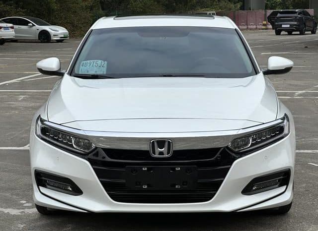 
								Honda Accord, 2021 full									