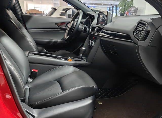 
								Mazda CX-4, 2023 full									