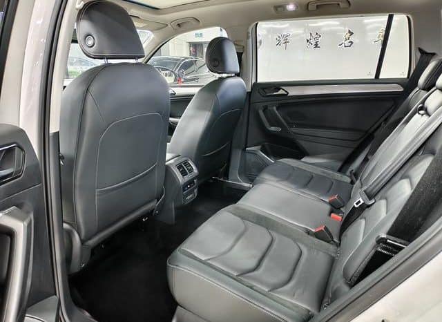 
								Volkswagen Tiguan L, 2020 full									