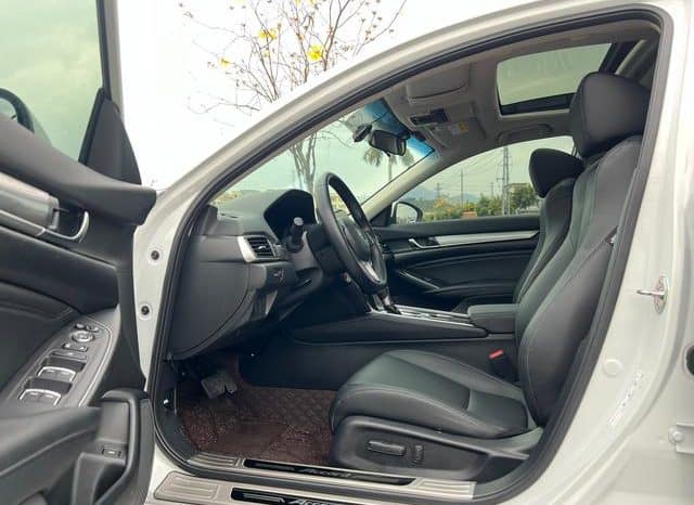 
								Honda Accord, 2023 full									