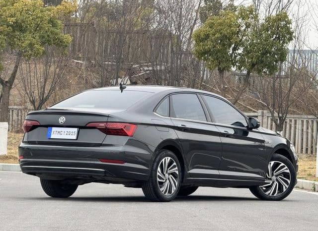 
								Volkswagen Jetta, 2022 full									