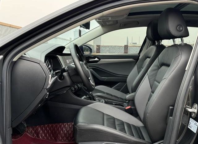 
								Volkswagen Jetta, 2022 full									