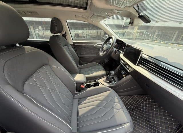 
								Volkswagen Tiguan L, 2023 full									