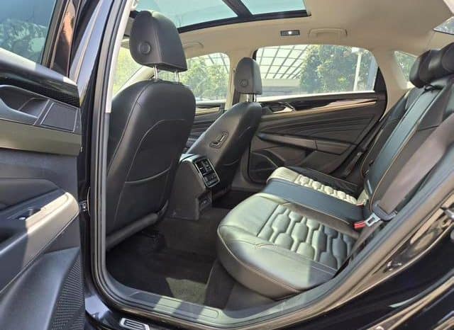 
								Volkswagen Passat, 2021 full									
