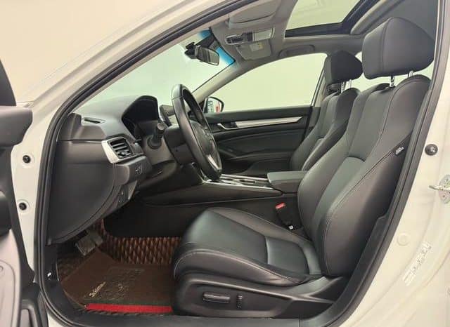 
								Honda Accord, 2021 full									