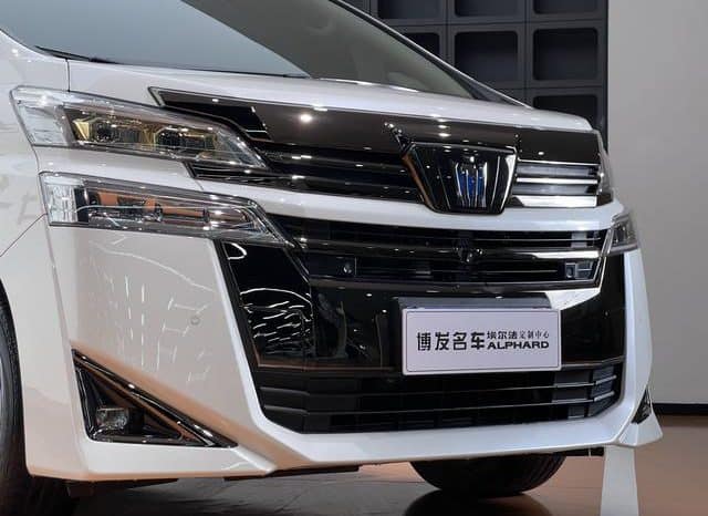 
								Toyota Vellfire, 2023 full									