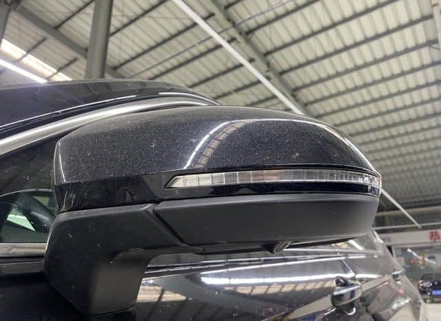 
								Volkswagen Tiguan L, 2023 full									