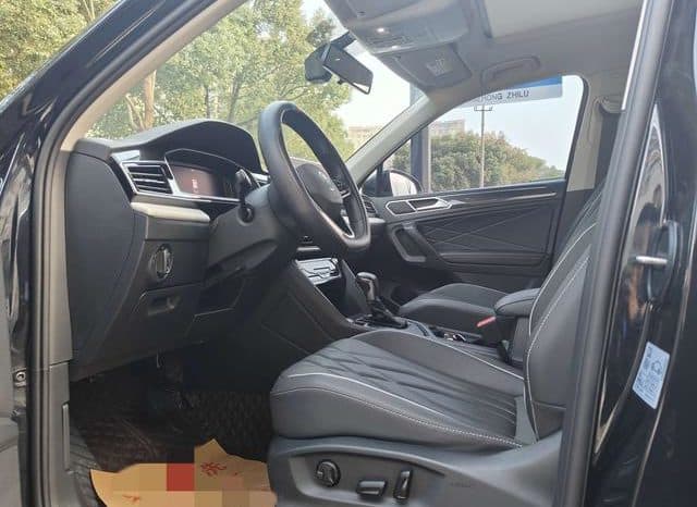 
								Volkswagen Tiguan L, 2022 full									