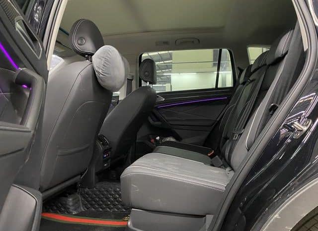 
								Volkswagen Tiguan L, 2023 full									