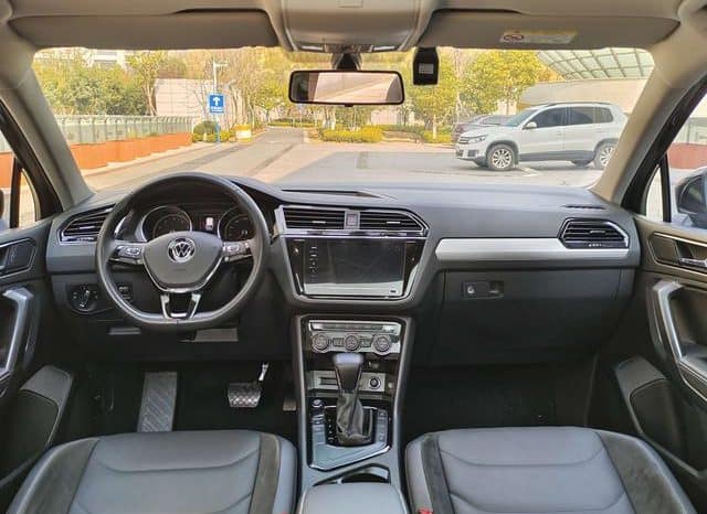 
								Volkswagen Tiguan L, 2021 full									
