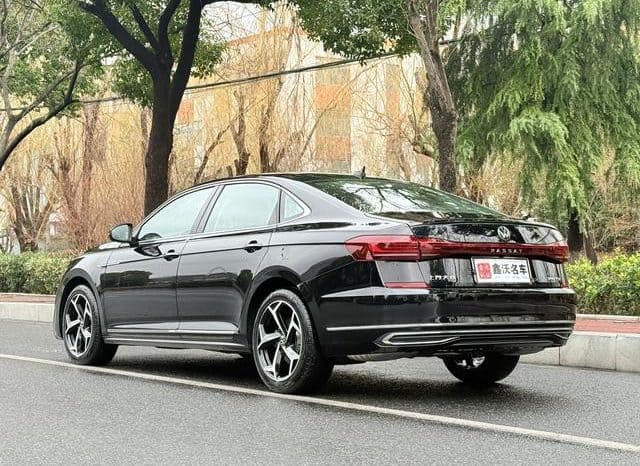 
								Volkswagen Passat, 2023 full									