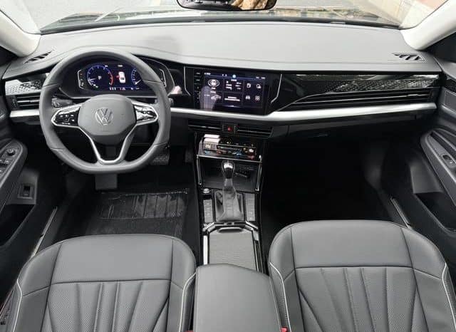 
								Volkswagen Passat, 2023 full									