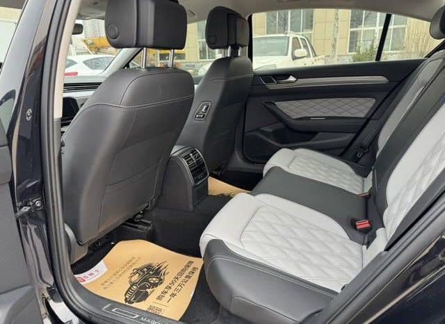 
								Volkswagen Magotan, 2022 full									