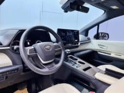 
										Toyota Granvia, 2024 full									