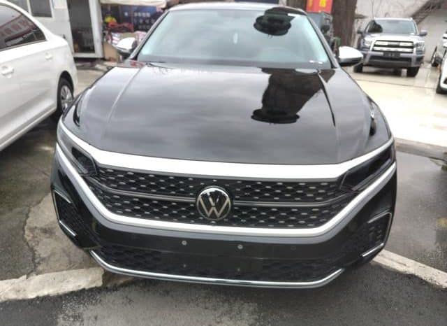 
								Volkswagen Passat, 2024 full									