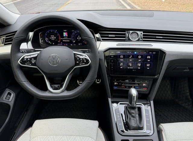 
								Volkswagen Magotan, 2024 full									