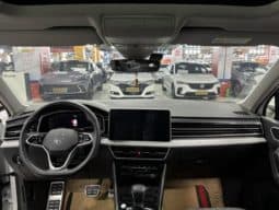 
										Volkswagen Tiguan L, 2023 full									