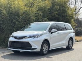 Toyota Sienna, 2023