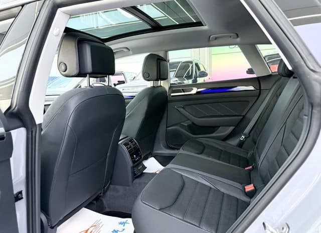 
								Volkswagen Passat CC, 2025 full									