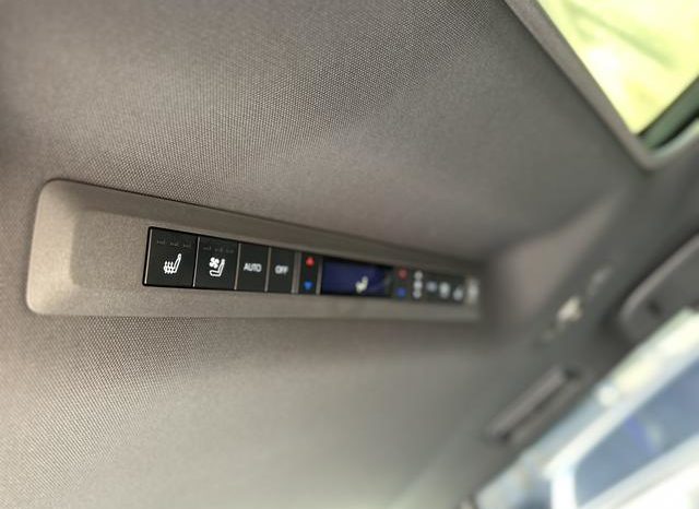 
								Toyota Sienna, 2022 full									