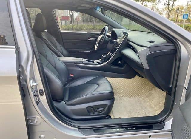
								Toyota Avalon, 2022 full									