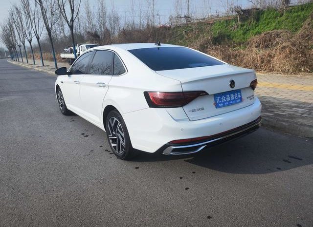 
								Volkswagen Jetta, 2023 full									