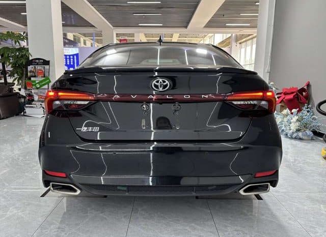 
								Toyota Avalon, 2024 full									