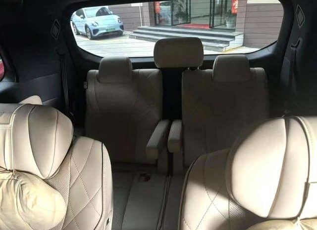 
								Toyota Vellfire (II), 2024 full									