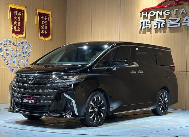 
								Toyota Vellfire (II), 2023 full									