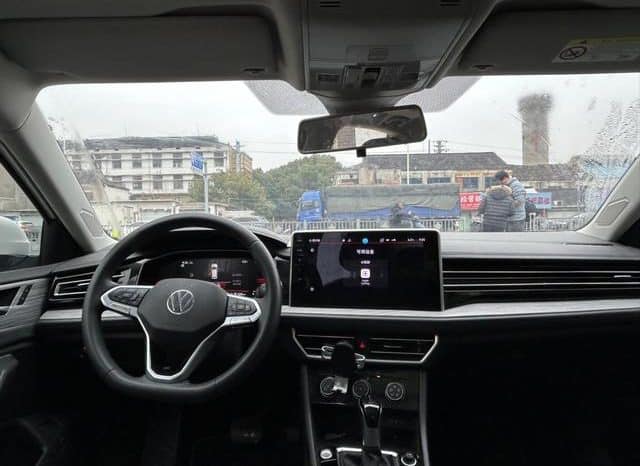 
								Volkswagen Jetta, 2023 full									