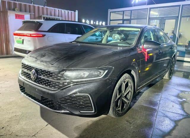 
								Volkswagen Passat, 2025 full									