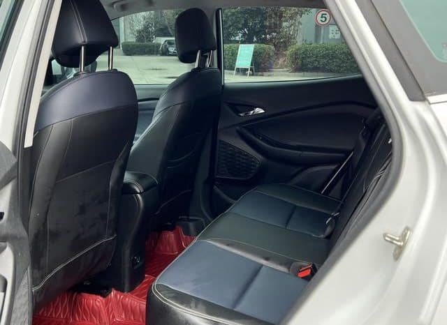 
								Chevrolet Tracker, 2023 full									