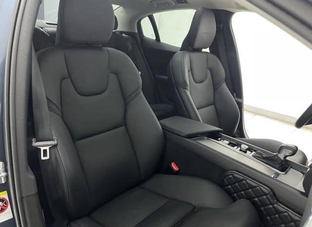 
								Volvo S60, 2020 full									