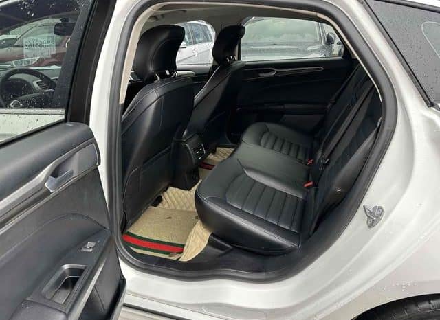 
								Ford Mondeo (V), 2021 full									